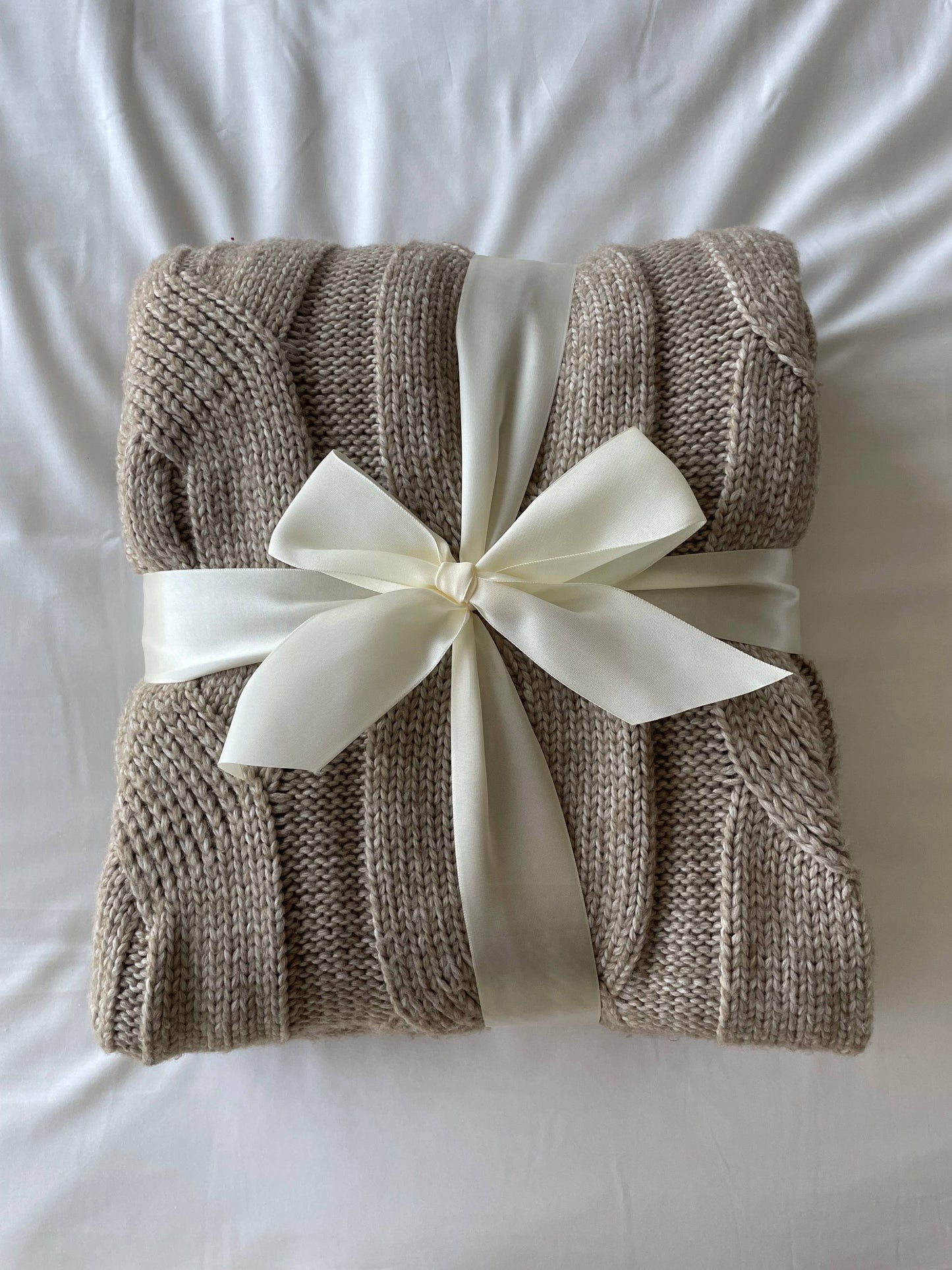 Luxury Cloudknit Throw