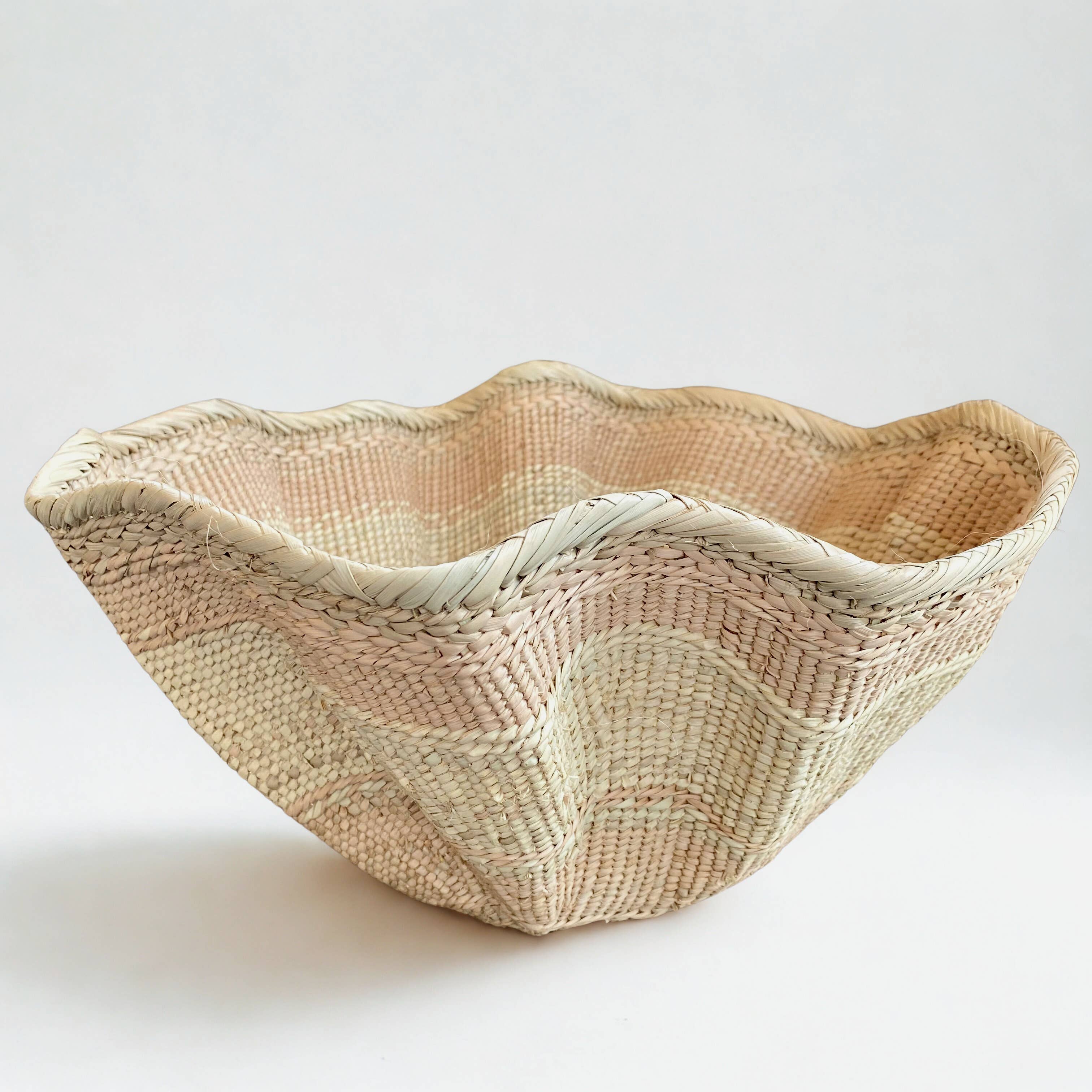 Rippled Palm Leaf Dancing Basket