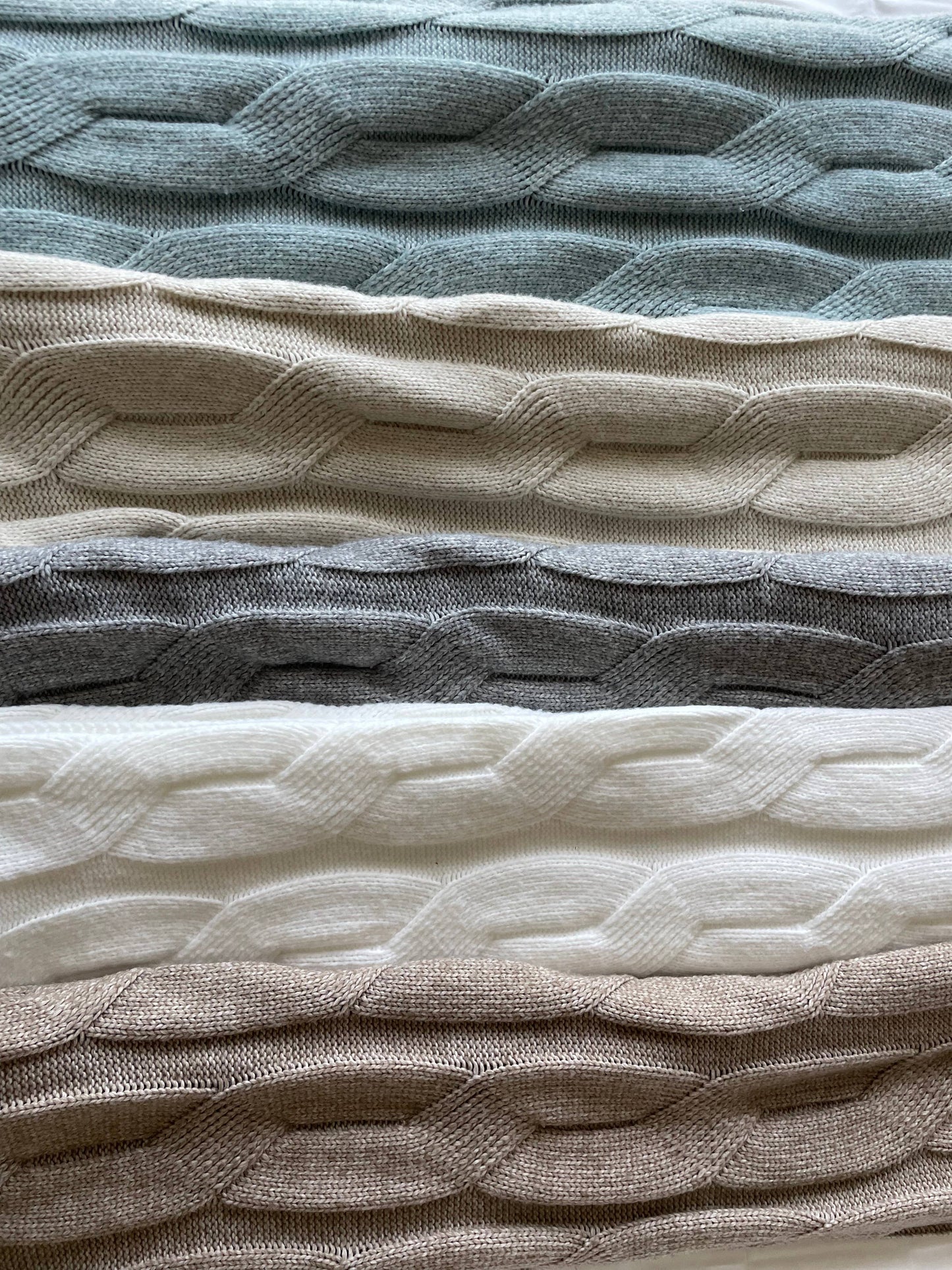 Luxury Cloudknit Throw